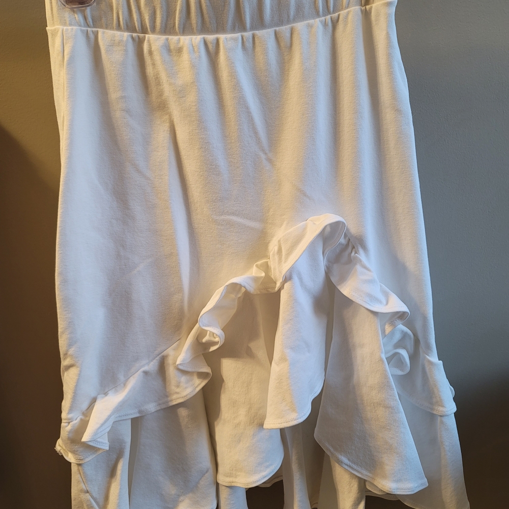 Chic Asymmetrical White Ruffle Skirt